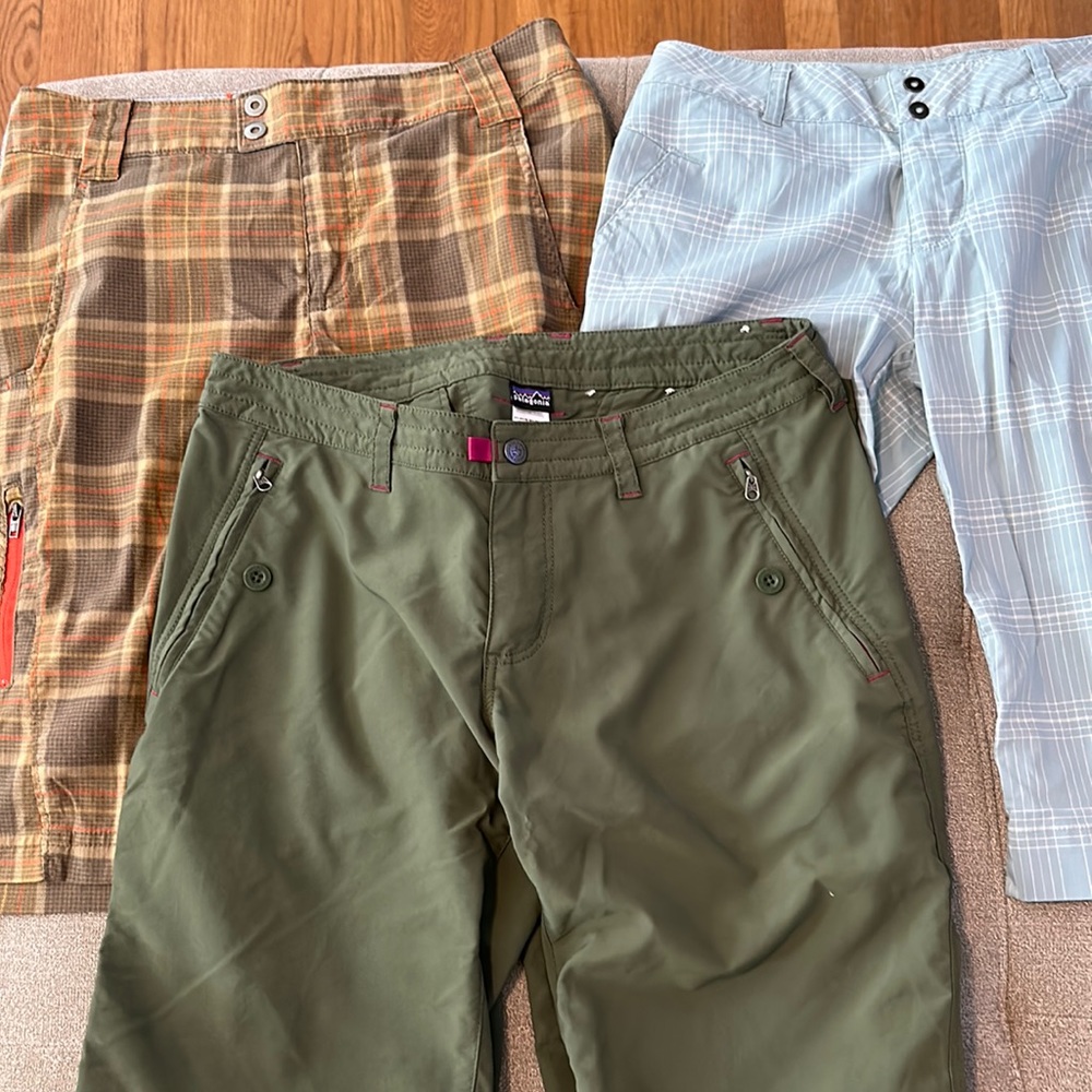 Women’s Outdoor pants/shorts bundle: Patagonia & Columbia, size 6